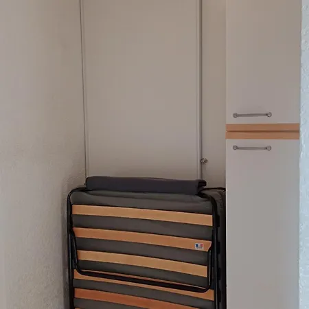T2 Avec Alcôve à Saint-cyprien, Pkg, Proche - Fr-1-793-8