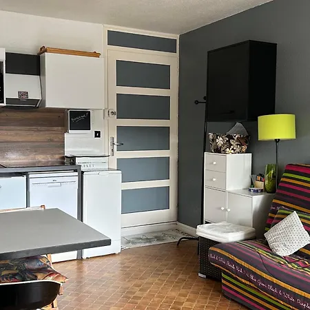 T2 Avec Alcôve à Saint-cyprien, Pkg, Proche - Fr-1-793-8 Apartamento *