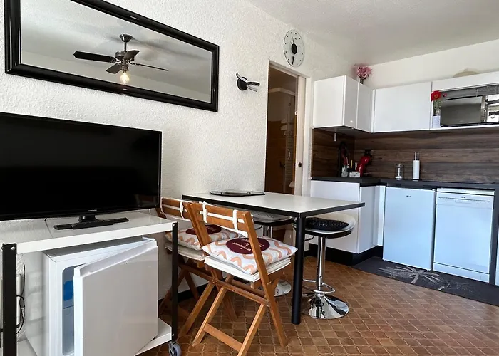 T2 Avec Alcove A Saint-cyprien, Pkg, Proche - Fr-1-793-8 شقة